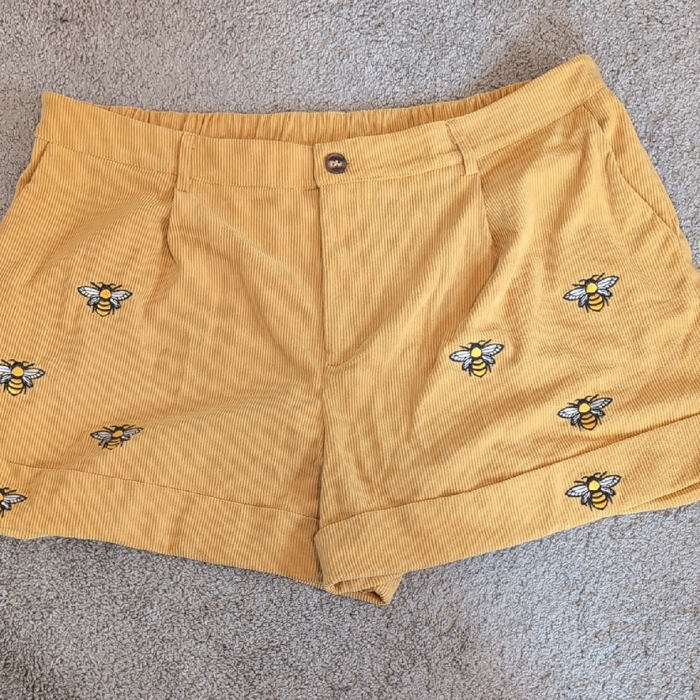 ROMWE Mustard Bee Embroidered Women Shorts